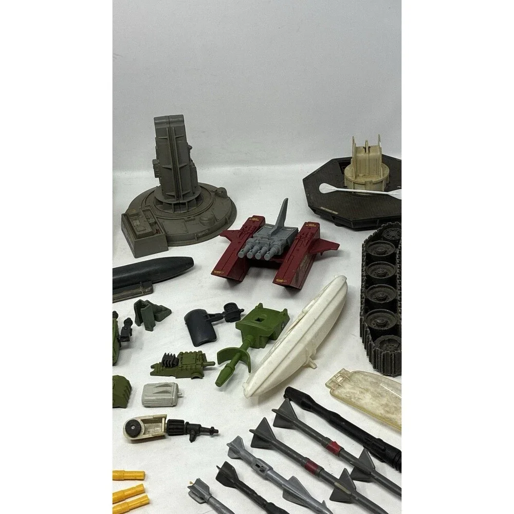 Huge Lot of Vintage GI Joe Parts and Pieces 50+ Hasbro 80's and 90's Cobra ARAH